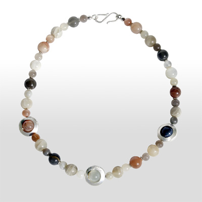 Edelstein- und Energieschmuck